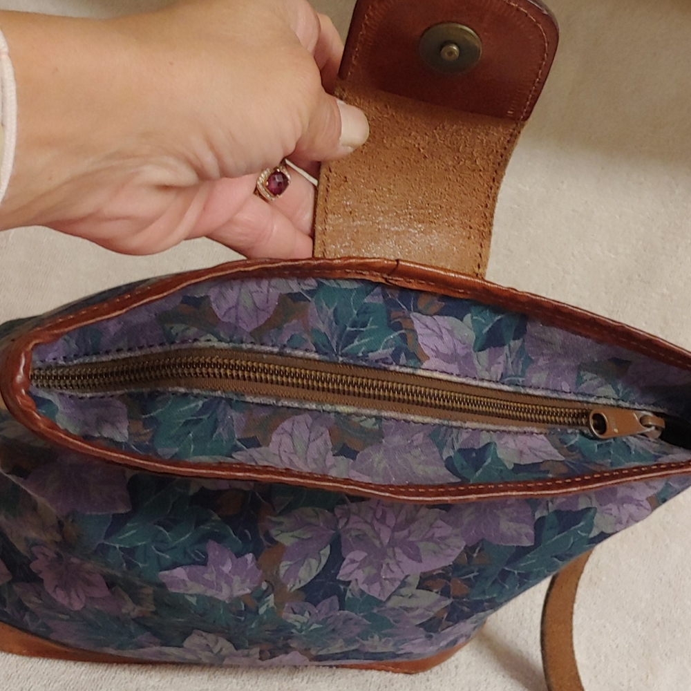 Vintag crossbody. Beautiful bag - Picture 5 of 15